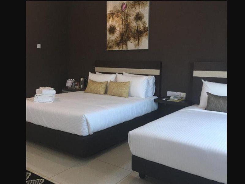 Chemara Boutique Hotel Мири Екстериор снимка