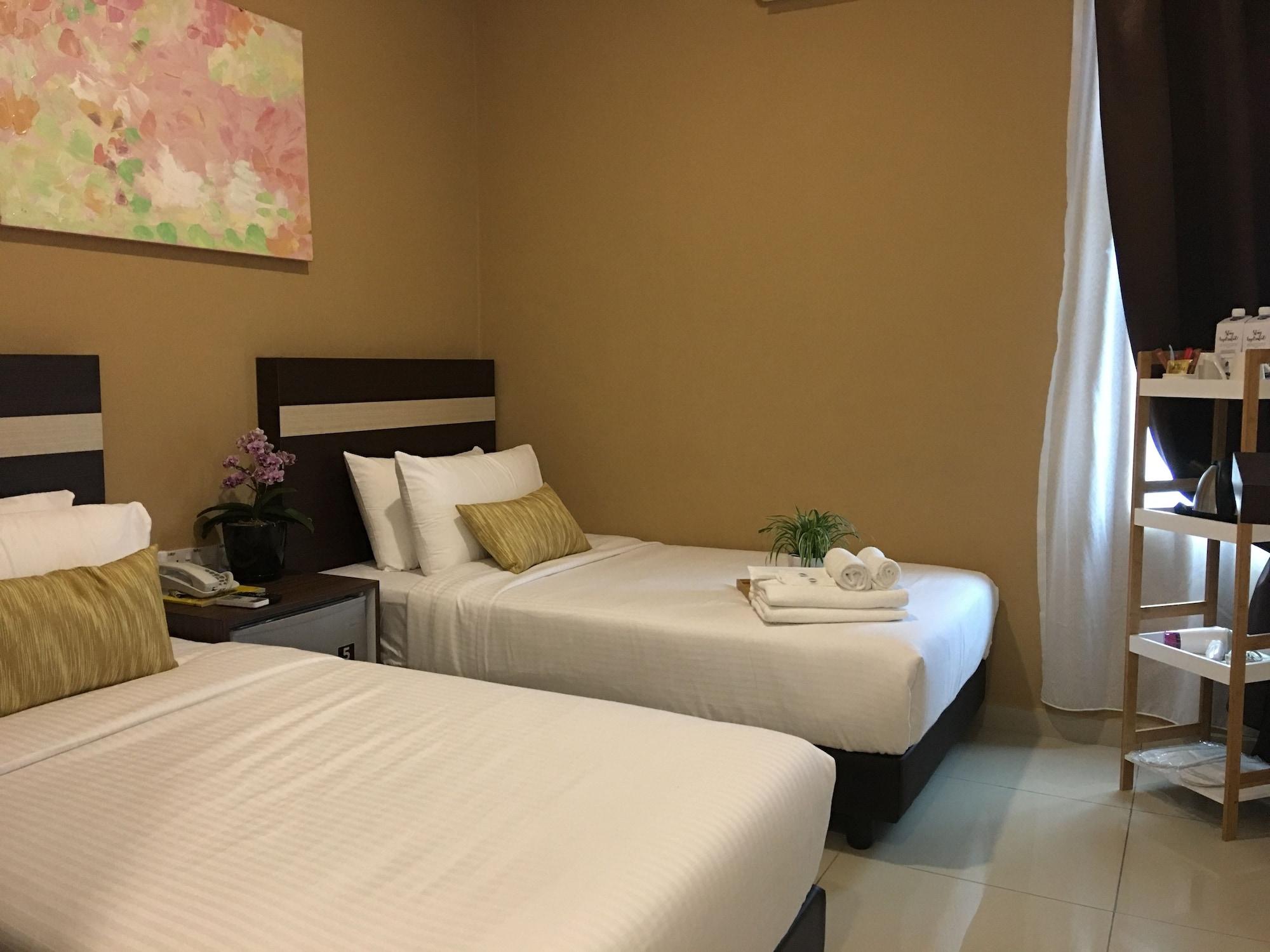 Chemara Boutique Hotel Мири Екстериор снимка