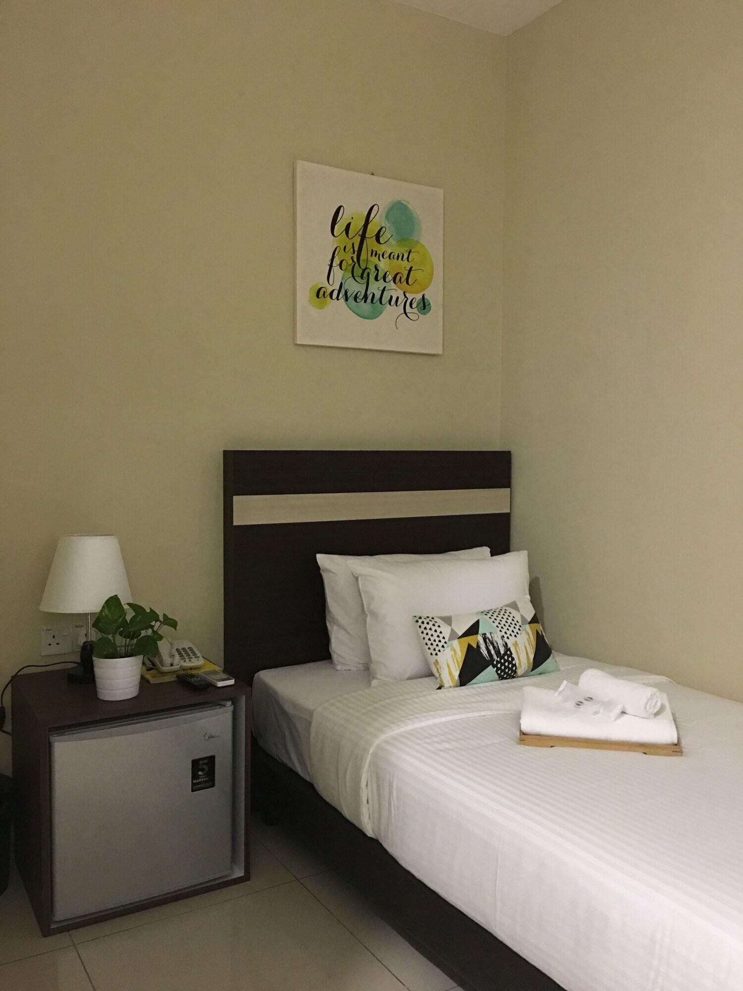 Chemara Boutique Hotel Мири Екстериор снимка