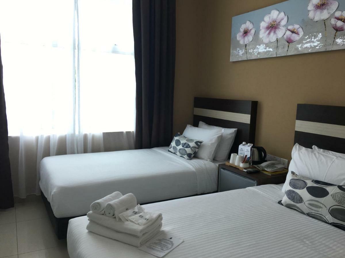 Chemara Boutique Hotel Мири Екстериор снимка