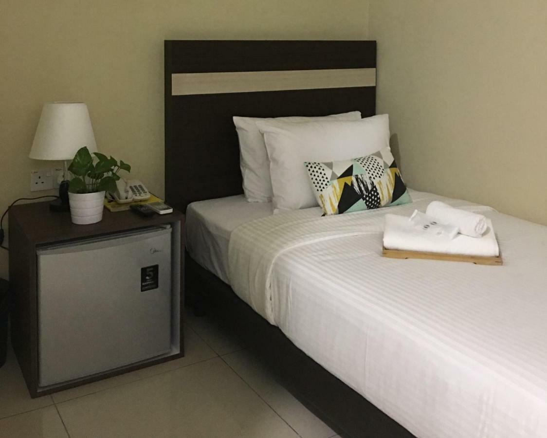 Chemara Boutique Hotel Мири Екстериор снимка